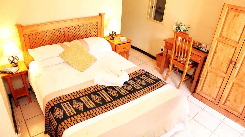 The Palms Guesthouse Нелспрёйт Номер фото
